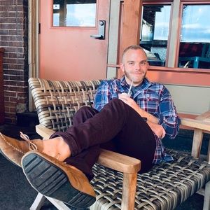 Meet your Posher, Tucker